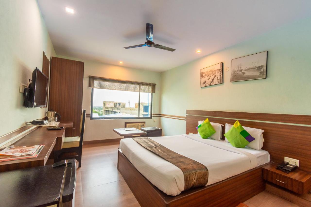 כלכותה Opiam B&B A Business Hotel מראה חיצוני תמונה